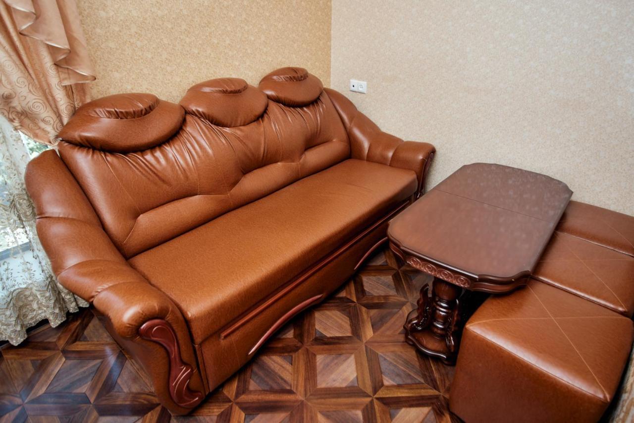 Aparthotel Ro Metro à Gyumri Extérieur photo