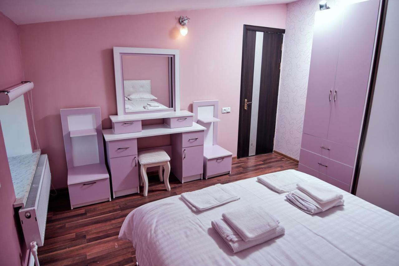 Aparthotel Ro Metro à Gyumri Extérieur photo